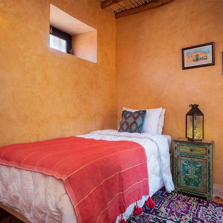 Riad Hanan Варзазат Екстериор снимка