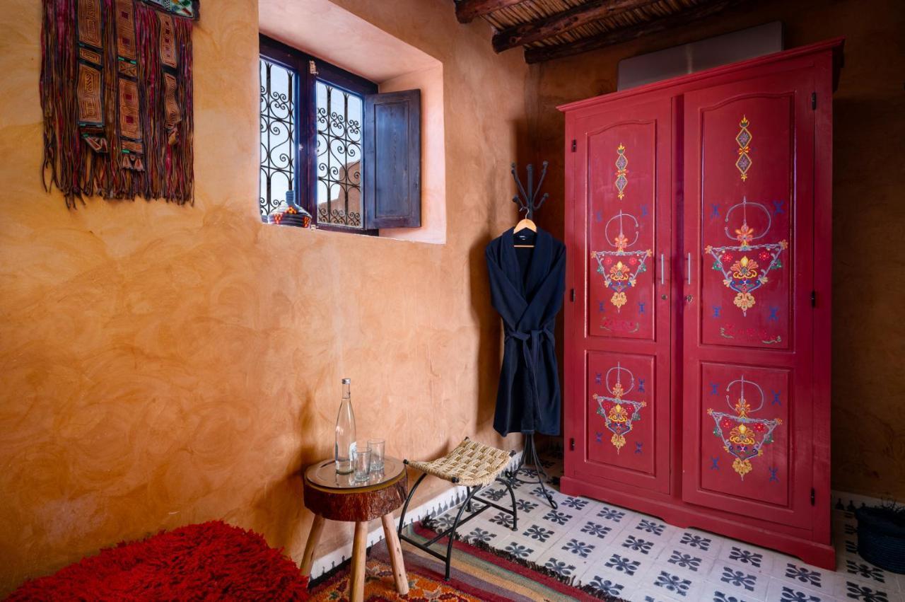 Riad Hanan Варзазат Екстериор снимка