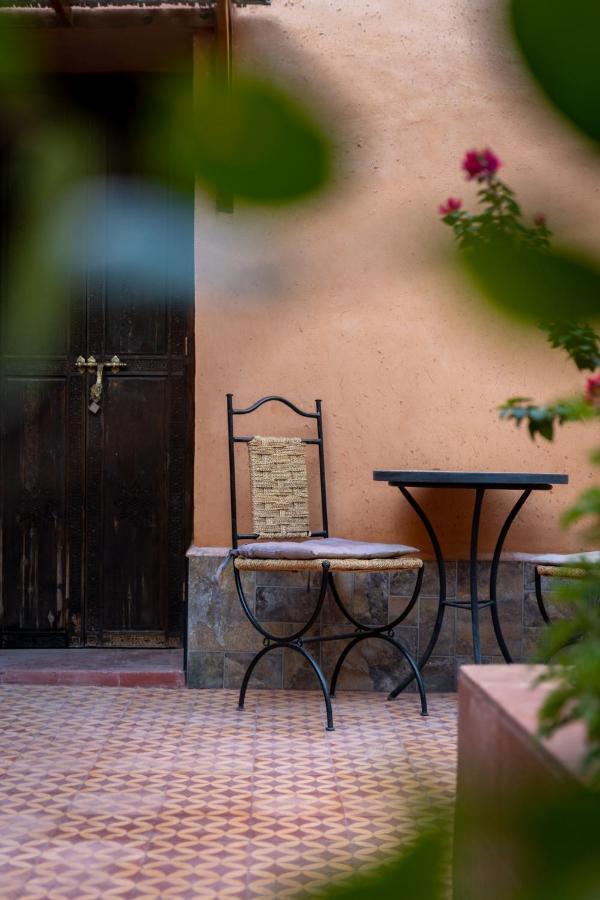 Riad Hanan Варзазат Екстериор снимка