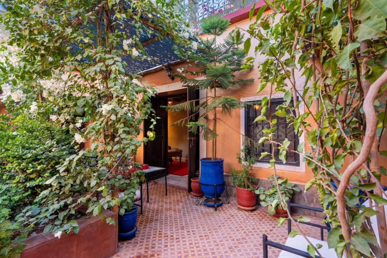Riad Hanan Варзазат Екстериор снимка