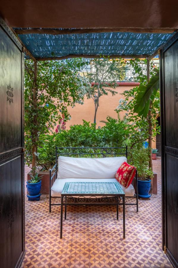 Riad Hanan Варзазат Екстериор снимка