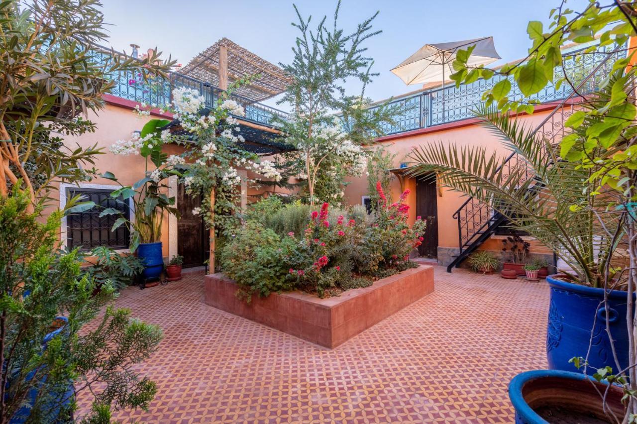 Riad Hanan Варзазат Екстериор снимка
